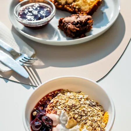 מלון Nereides 2*