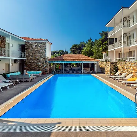 Nereides 2* פטיטיריון