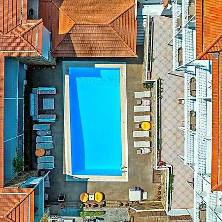 Nereides Hotel Patitiri