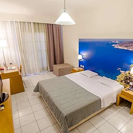 Nereides Hotel 2*