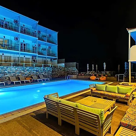 Hotel Nereides 2*