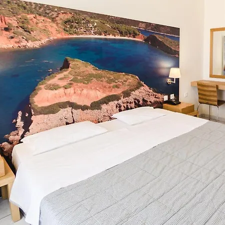 Hotell Nereides 2*